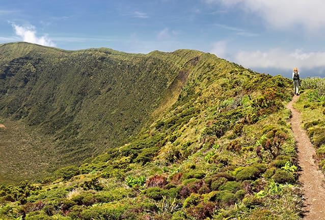 trail of the caldera descent on the island of Faial